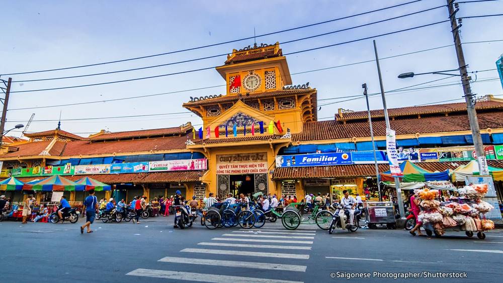 Binh Tay Market