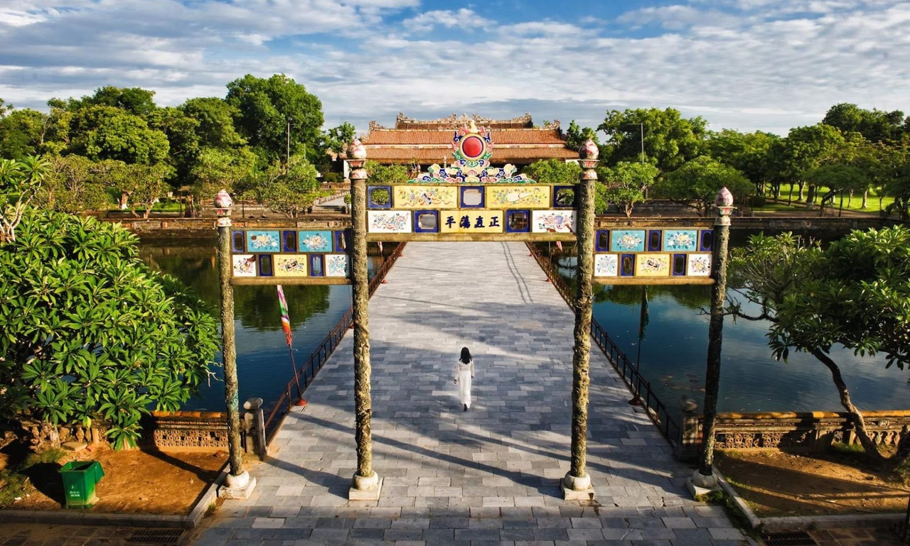 Private Hue imperial city tour from Chan May port