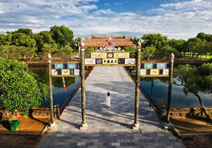 Private Hue imperial city tour from Chan May port